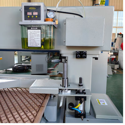 Vitesse maximale de déplacement 80000 mm/min PK2040 ATC 1325 2040 Machine de sculpture CNC pour le travail du bois