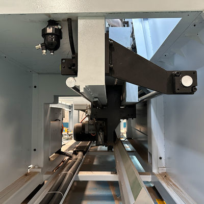 Machine à découper le bois CNC à tension personnalisée avec une précision industrielle et un poids de 4500 kg