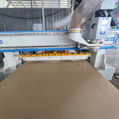 Opération sans effort Machine à routeur CNC à trois axes pour le bois Vitesse maximale de travail 20000mm/min