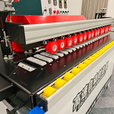 Puissance totale 4kw Mini MDF portable à rouleaux pour le travail du bois