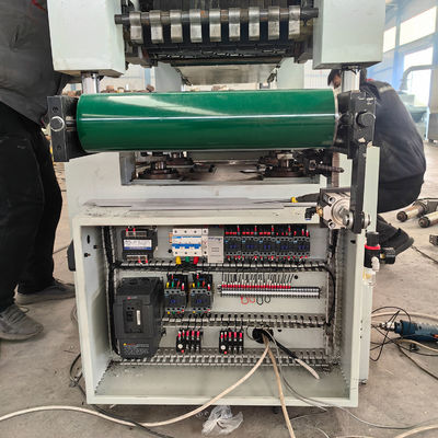 Machine à plancher en bois à double face avec un diamètre de rouleau de planchage de 630 mm et une puissance de 11 kW*2