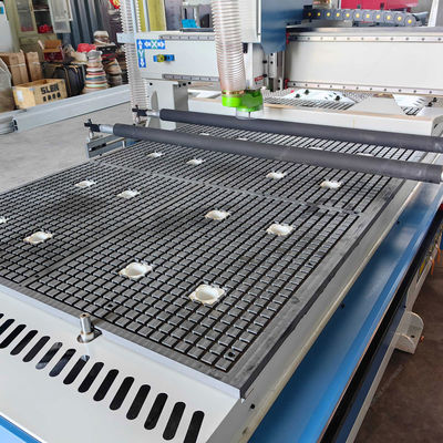 6kW Puissance PK1325 Machine de sculpture en bois pour couper des meubles et faire des cadres de portes