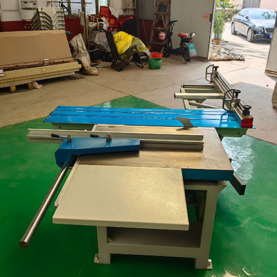 Machine à cisaillement à table coulissante à bois industriel à CNC personnalisable
