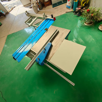 Machine à cisaillement à table coulissante à bois industriel à CNC personnalisable