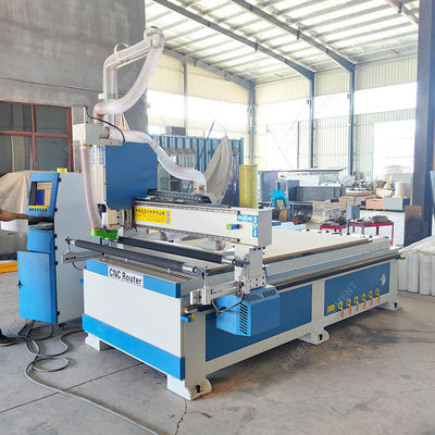 Machine à routeur CNC à fente unique pour le travail du bois, la sculpture, la gravure et le déplacement de 1300 mm