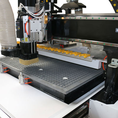 3PH 60Hz PM1325 ATC CNC routeur en bois pour le MDF de coupe de bois