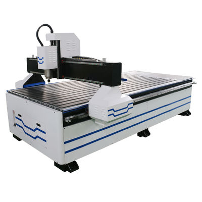 Machine de routage CNC professionnelle pour la fabrication de portes de meubles 1300*2500mm