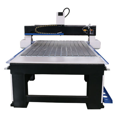 Machine de routage CNC professionnelle pour la fabrication de portes de meubles 1300*2500mm