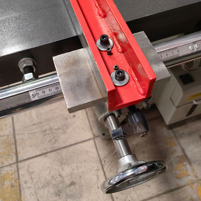 Sauteuse très polyvalente MJ163A Machine à scier à la ligne droite à lame unique
