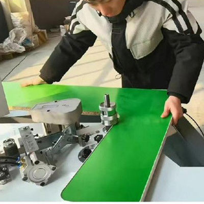 Pression de l'air 0,5-0,8Mpa Écran tactile bras pliant bord de bande de machine facile à utiliser