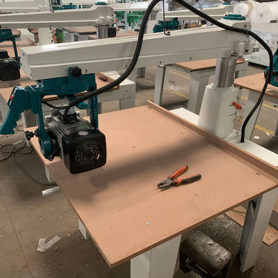 Scie à traction universelle pour le travail du bois Max. largeur de travail 640 mm Taille de coupe de scie 640*110 mm