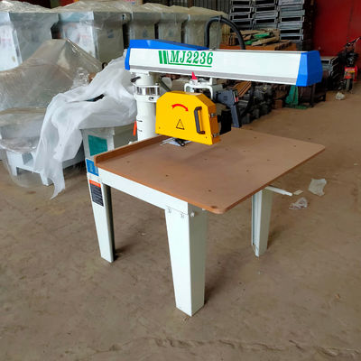 Équipement professionnel de coupe de bois MJ2236 / MJ2238 Table bras radiale scie circulaire