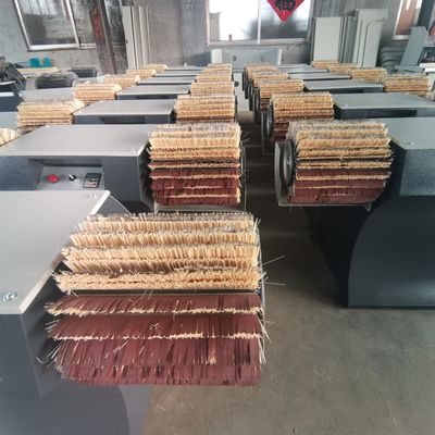 Machine de ponçage à rouleaux à régulation de fréquence pour planchers en bois