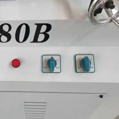 MC9080B Machine à arronder les épées pour le travail du bois avec 4 kW de puissance et un moteur d'alimentation de 0,75 kW