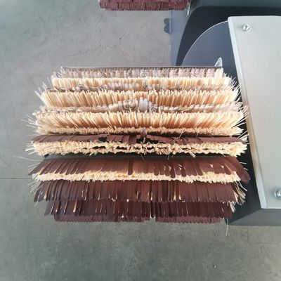 Machine de ponçage manuelle pour le polissage du bois avec un diamètre de rouleau de polissage de 300 mm