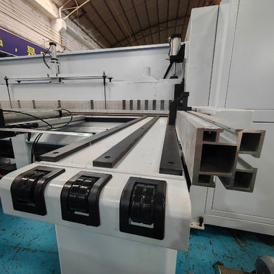 Tensions personnalisées MJ6230B Automatique horizontale CNC Sauteuse à panneaux de bois de précision