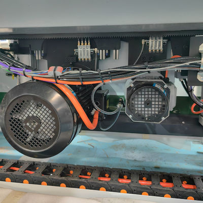 Tensions personnalisées MJ6230B Automatique horizontale CNC Sauteuse à panneaux de bois de précision