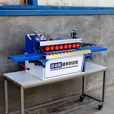 Petite machine à bandes de bordure en MDF polonais semi-automatique en PVC à bord courbé
