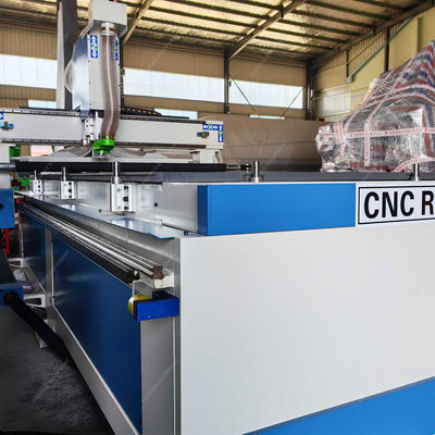 Machine de tournage et de fraisage CNC polyvalent Taille de la table de travail 1300 × 2500
