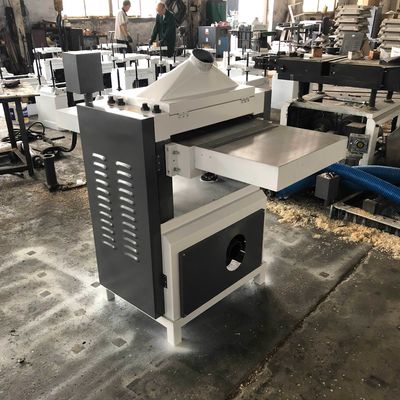 MB206E Jointe automatique à double face d'épaissississement de bois avec tête de coupe à spirale