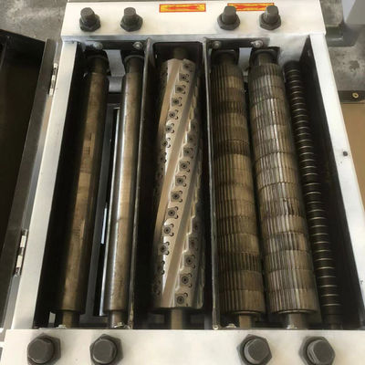 MB206E Jointe automatique à double face d'épaissississement de bois avec tête de coupe à spirale