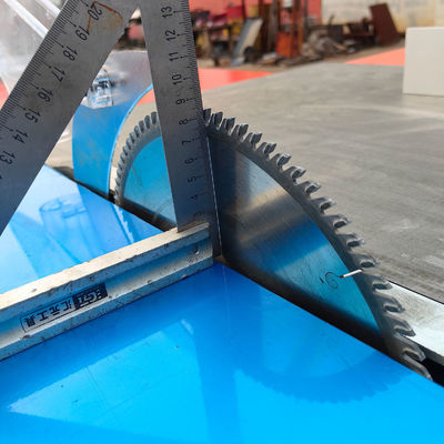2300 mm longueur de table coulissante panneau de haute précision scie pour la coupe de bois