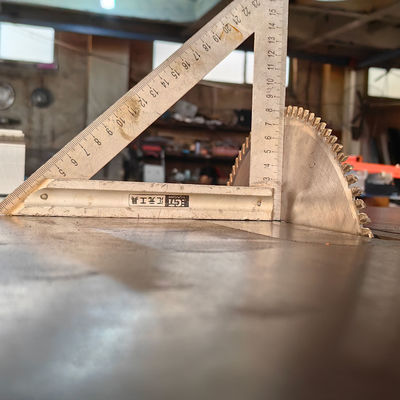 Scie circulaire à angle de 45 degrés pour planche de découpe horizontale coulissante et découpe de matériaux