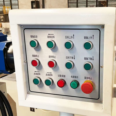 Machine à scier circulaire à lames multiples pour usine de fabrication Système de transport automatique