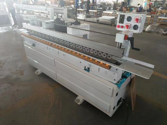 Facile à utiliser Machine à fonder à planer pour la fabrication de meubles