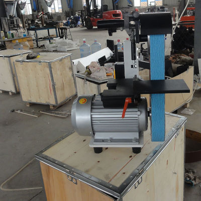 Machine de meulage à bande abrasive universelle de petite vitesse pour pièces de coulée métallique PMS1200