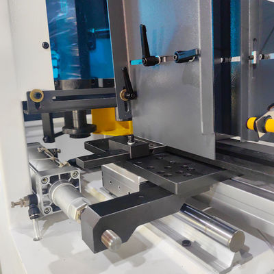 10800 r/min Vitesse de rotation MX-7203 Machine de façonnage de profilés de bois pour le processus de travail du bois