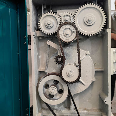 Machine à plancher à côte unique en bois Min. épaisseur de plancher 8 mm Voltage 380V 50Hz 3 phases