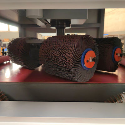 Machine automatique de ponçage des métaux, de polissage et de débroussaillage pour feuille d'acier inoxydable à large bande