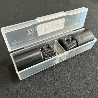 Adaptateur de broche à décharge rapide de haute précision pour petits trous.