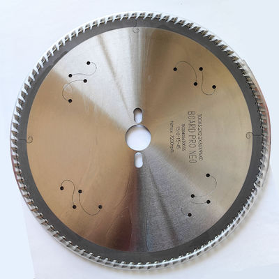 300mm 96 Dents échelle Dent plat lame de scie circulaire pour couper le bois sur une table coulissante