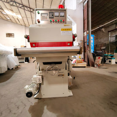 450 mm Max. Largeur de plantage Planteur à double face pour équipement de travail du bois de haute précision