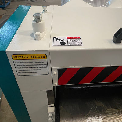 Machine d'épaississement de bois à un seul côté pour le plantage sous pression MB104