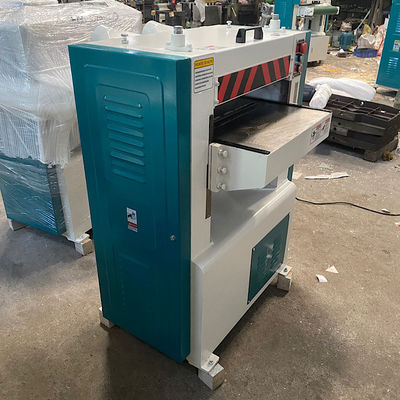 Machine d'épaississement de bois à un seul côté pour le plantage sous pression MB104