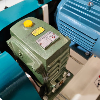 Facile à utiliser machine de plantage à haute vitesse d'alimentation entièrement automatique pour le travail du bois