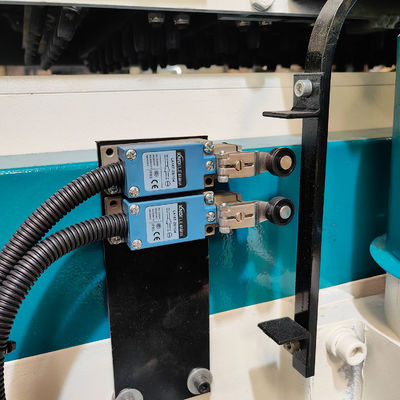 Facile à utiliser machine de plantage à haute vitesse d'alimentation entièrement automatique pour le travail du bois