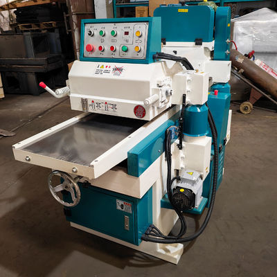 Largeur maximale de plantage 400 mm Machine automatique de plantage de surface de bois MBZ524A Haute précision