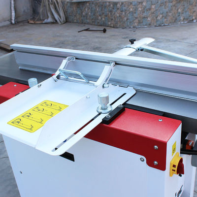 400C Machine CNC combinée pour le travail du bois pour les ateliers de matériaux de construction et la coupe du bois