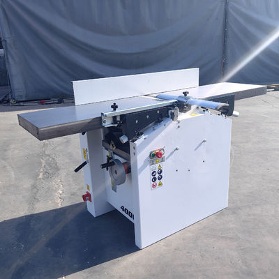 Machine multifonctionnelle 400C pour améliorer l'efficacité du travail du bois dans les magasins de vêtements
