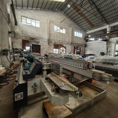 Machine à repositionner automatiquement et intelligemment le verre CNC