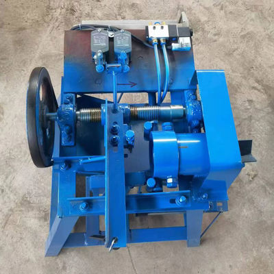 Machine de filetage en bois avec fonction de visage sur mesure de mini balais en bois