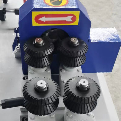 4kW de puissance double entrée et double sortie épaisseur réglable machine à balayage en bois rond