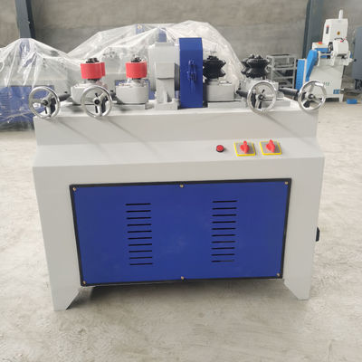 4kW de puissance double entrée et double sortie épaisseur réglable machine à balayage en bois rond