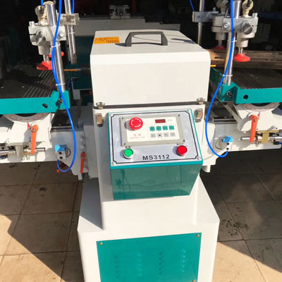 Machine de travail du bois réglable à vitesse d'oscillation pour tenons et rainures horizontaux à double extrémité