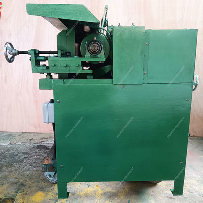 400 kg Poids de la machine de découpage rapide en bois machine de déchiquetage circulaire rotative