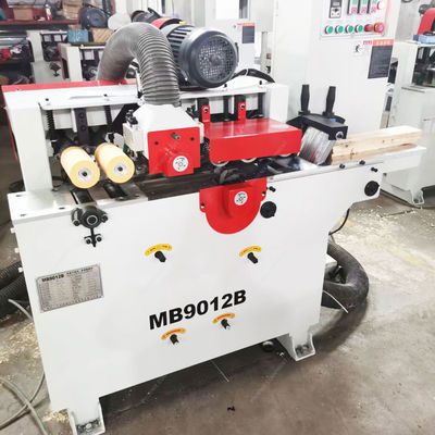 Équipement de traitement du bois Fabricant automatique de barres rondes pour manches de balai et de balai durables